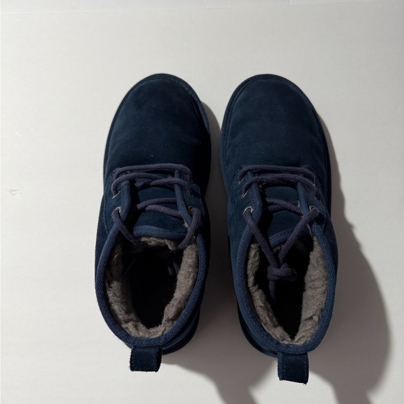UGG Neumel Deep Ocean Size 7 Men’s